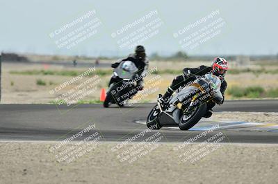 media/Apr-18-2025-TrackDaz (Fri) [[45f5874c44]]/C Group/Session 1 (Turn 7)/